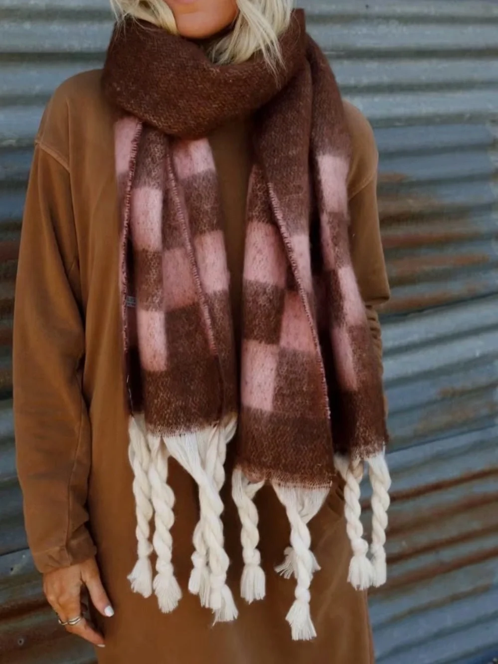 NIP Checkboard Chunky Tassel Wrap Shawl Blanket Cottagecore Comfy Boho Scarf
